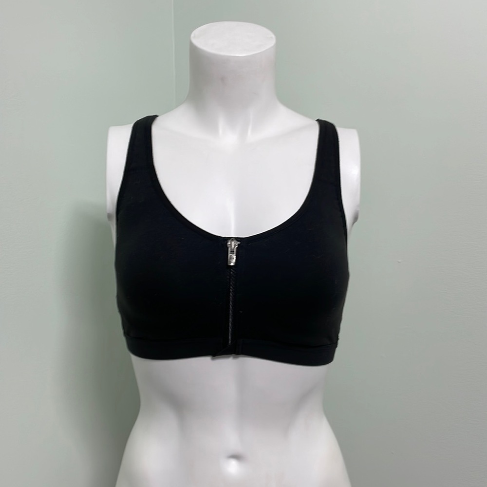 Victoria’s Secret Knock Out Sports Bra Front Zip Size 34B